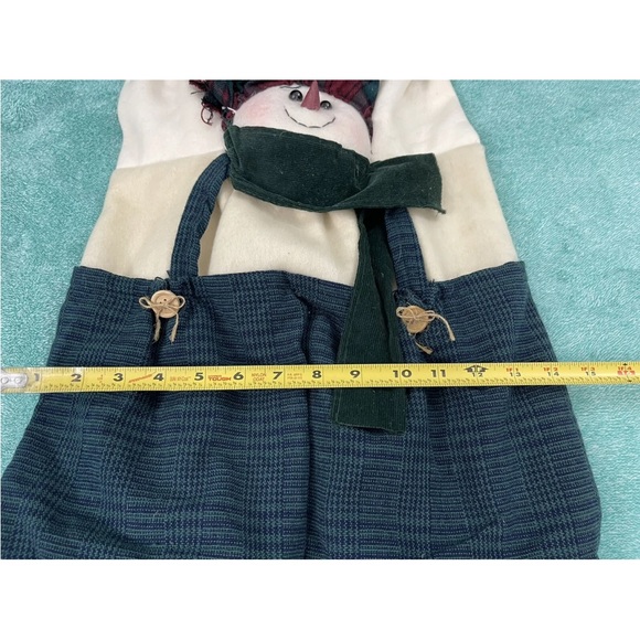 Santas Workbench Snowman Wall Hanging. - Picture 10 of 10